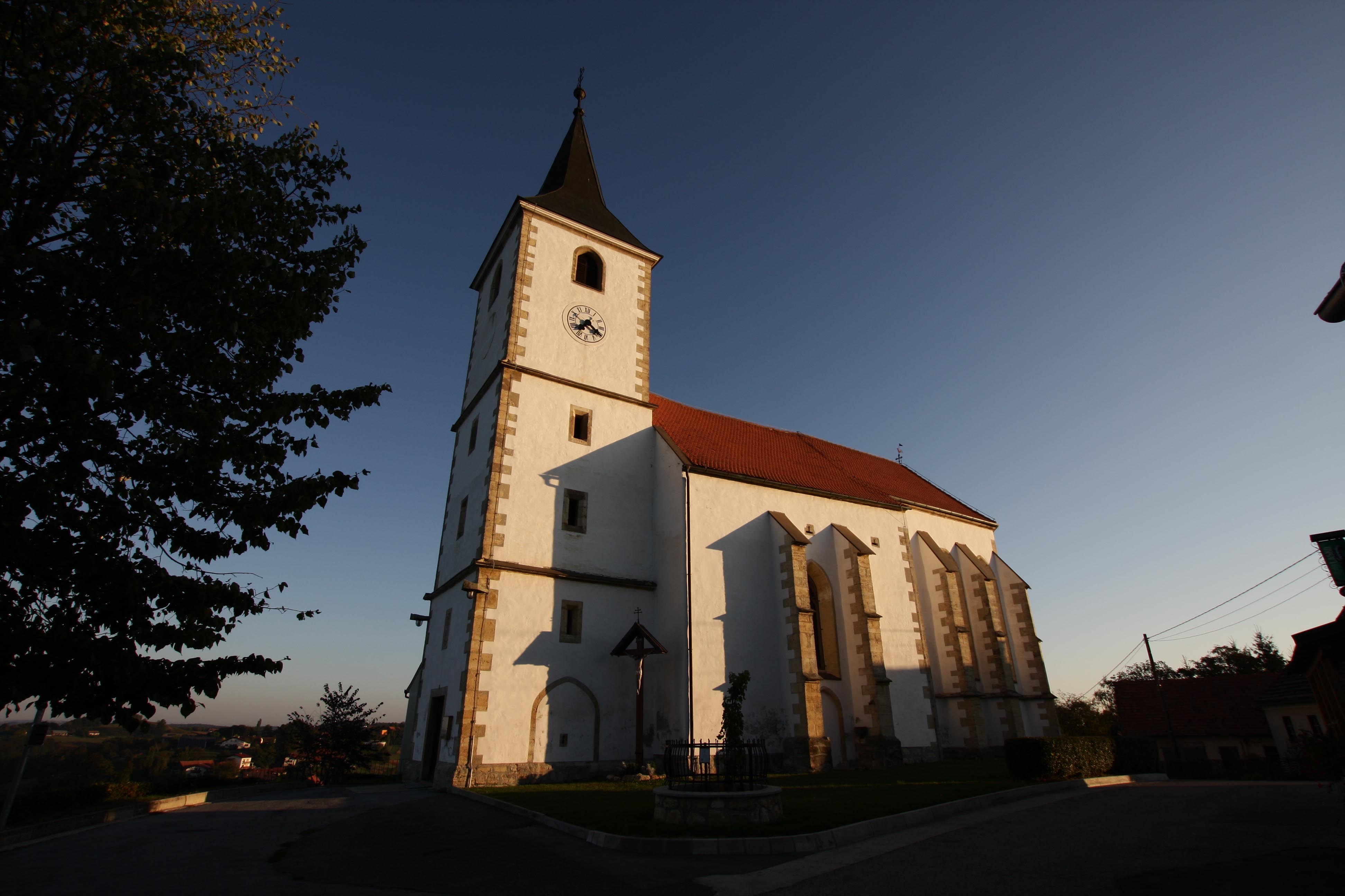 Fotografija Cerkve Svetega Andreja